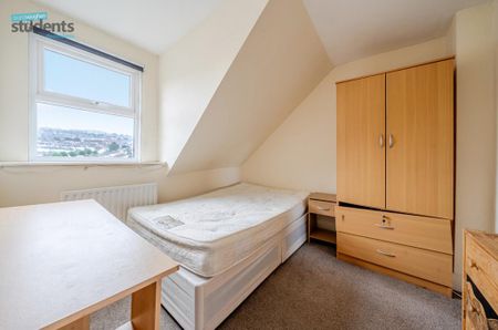 3 bedroom terraced house to rent - Photo 3