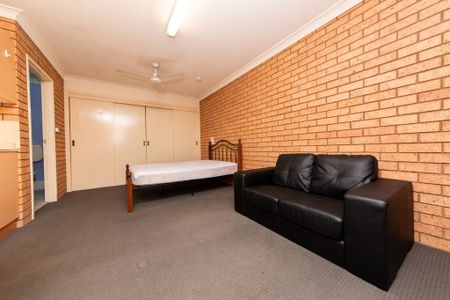 FURNISHED SHORT TERM AND LONG TERM ACCOMMODATION - Photo 3