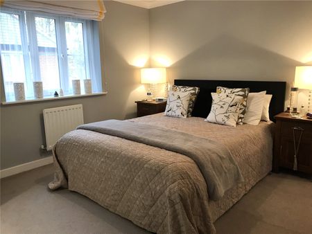 3 bedroom semi-detached house to rent - Photo 4
