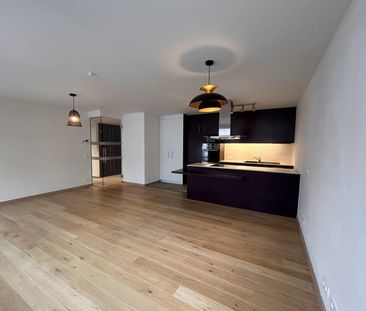 Appartement te huur - foto 1