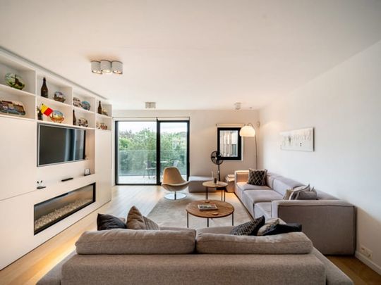 Appartement te huur - Photo 1