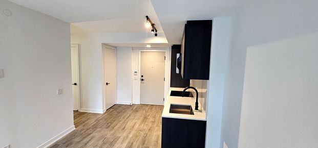 For Lease - 327 King Street Unit# 708, Toronto, Ontario - Photo 1