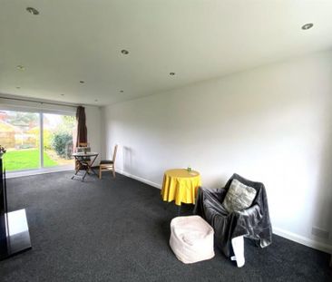 3 Bedroom Semi Detached To Let - Photo 2
