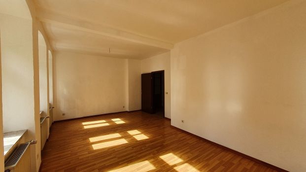 geräumige 2- Raumwohnung im Erdgeschoss mit großer separater Küche in ruhiger Lage ! - Foto 1