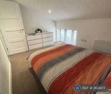 1 bedroom flat to rent - Photo 2