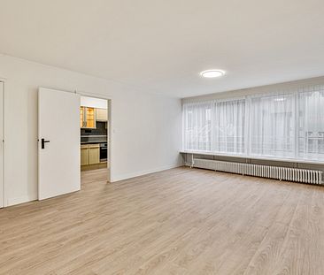 Gelijkvloers appartement met groot terras en 2 slaapkamers - Photo 5