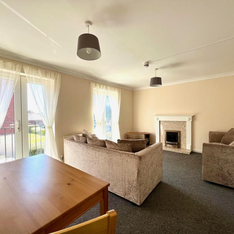 1 bedroom in a house share to rent - Photo 1