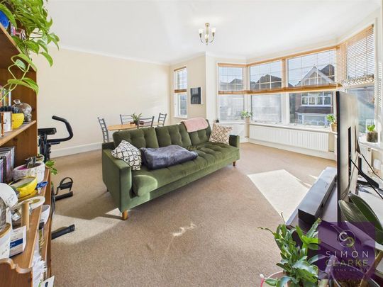 2 bedroom flat to rent - Photo 1