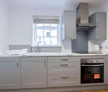 Suffolk Square, Cheltenham, GL50 - Photo 5