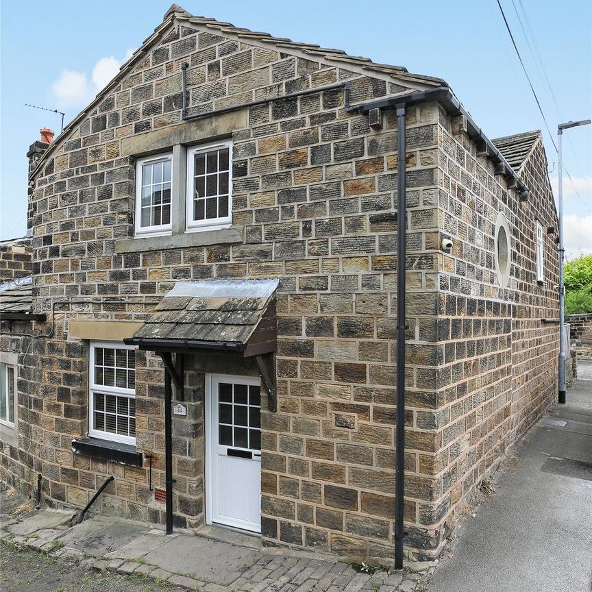 2 bedroom semi-detached house to rent - Photo 1