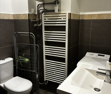 Location Appartement 2 pièces 48m² NIMES 30000 - Photo 6