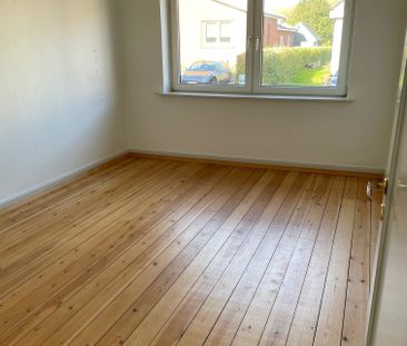 Billig og rummelig lejlighed med masser af lys - Foto 2