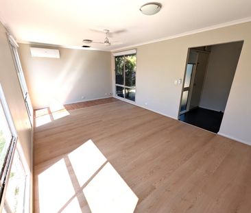 Neat home, close to everything. - Photo 1