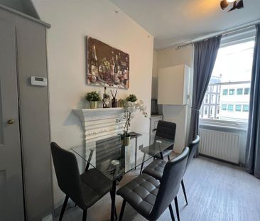 2 bedroom flat to rent - Photo 4