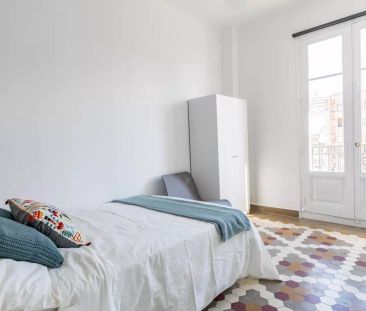 Bright room in 7-bedroom apartment in L'Eixample - Foto 3