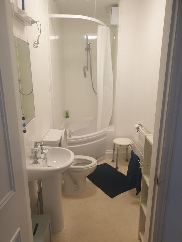 1 Bed Flat, Meridian Place, BS8 - Photo 4