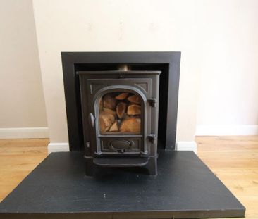 4 bedroom semi-detached house to rent - Photo 1