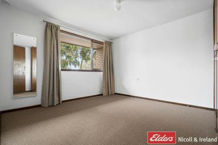 2 BEDROOM TOWN HOUSE! - Photo 2