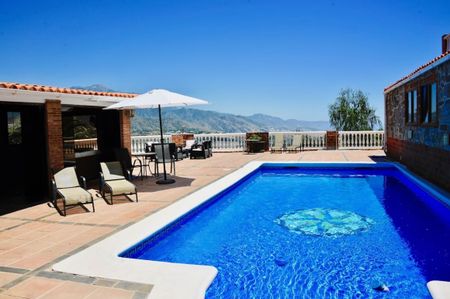 Villa Situated In The Torrox For Long Term - Photo 4