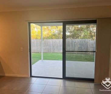 Beautiful 4-Bedroom Family Home in the Heart of Coomera - Photo 4