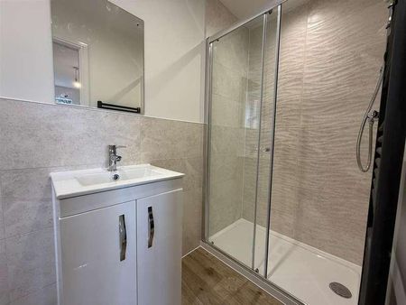 Rivington Park, Bolton, BL6 - Photo 3