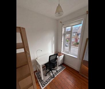 Room in a Shared House, Davenport Road, SE6 - Photo 3