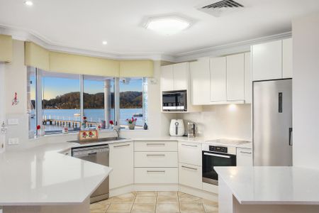 North-Facing Waterfront Retreat with Private Jetty - Photo 5