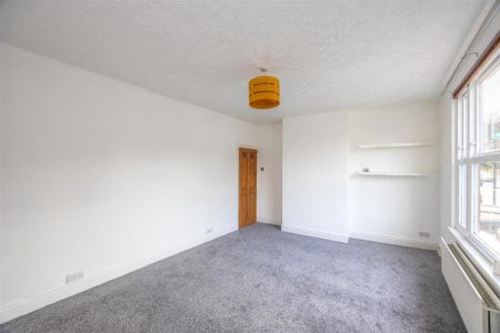 4 bedroom terraced house to rent - Photo 4