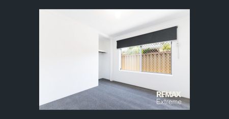 Walk to Everything - Photo 4