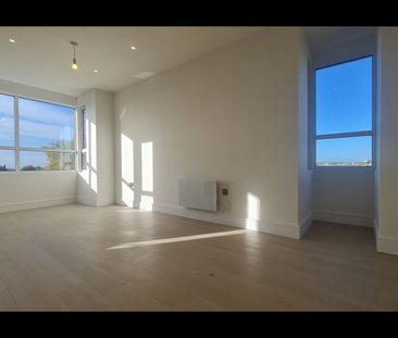 2 Bed Flat, Raffles House, NW4 - Photo 4