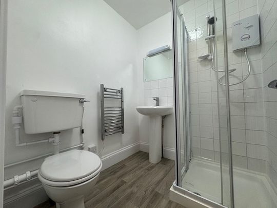 Oakfield Road - Photo 1