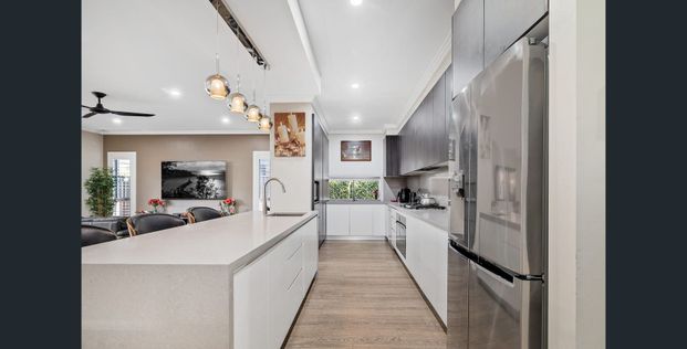 Welcome Home! - Photo 1