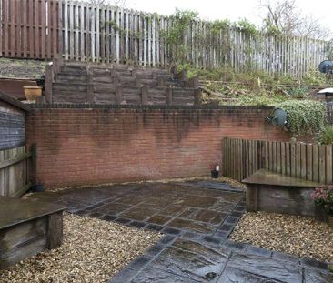 3 bedroom terraced house to rent - Photo 3