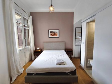 Location Appartement 3 pièces Meublé 89m² NICE 06000 - Photo 5