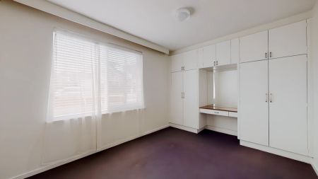 2 Bed, 1 Bath - Photo 2