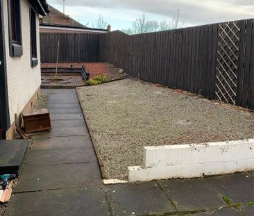 2 bedroom bungalow to rent - Photo 3