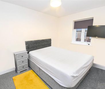 3 bedroom semi-detached house to rent - Photo 5