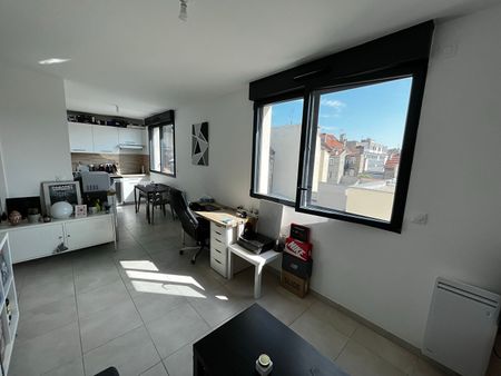 Location Appartement 1 pièce 30m² - Photo 3