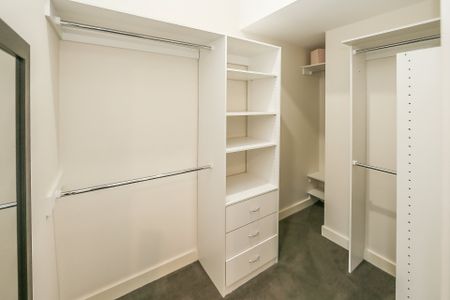 Large Town House with City views - Photo 5