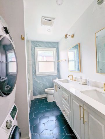 Detached Home For Lease | N9235799 - Photo 5