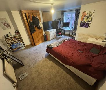 Newport Gardens, Burley, LS6 3DA, Leeds - Photo 2