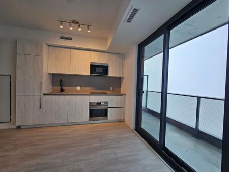 For Lease - 35 Parliament Street Unit# 2710, Toronto, Ontario - Photo 4