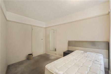 3 bedroom apartment to rent - Photo 2