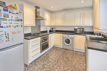 Torkildsen Way, CM20, Harlow - Photo 4