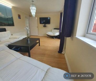 3 bedroom terraced house to rent - Photo 4