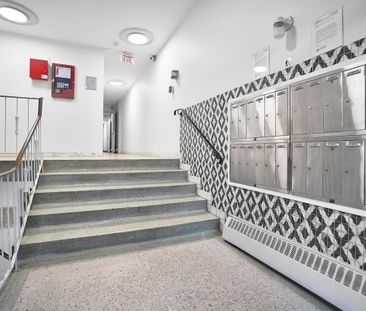 0 Bedroom 1 Bathroom - 2415 Avenue Madison, Montréal - Photo 1