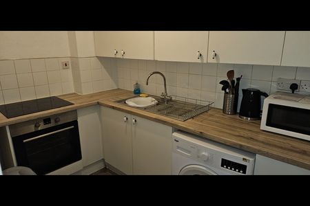 3 Bed Flat, Athole Gardens, G12 - Photo 5