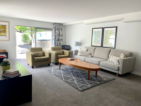 Merivale, 3 bedrooms - Photo 3