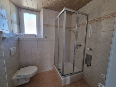 Joli appartement de 3 pièces au 1er étage avec balcon au coeur de Fleurier - Photo 4