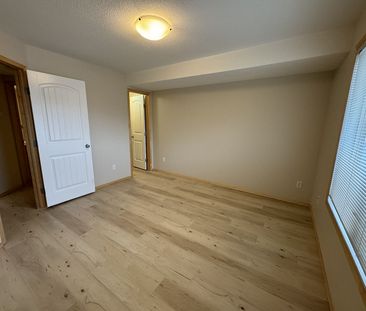 130 Panatella Landing Northwest, Calgary - Photo 5